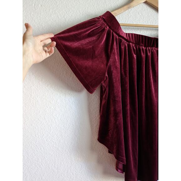 NWT WORLD MARKET Burgundy Velvet Off-Shoulder Top Size S/M - Picture 3 of 9